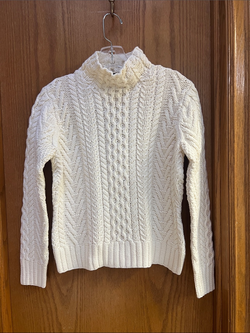 Lands' End Cream Cable Turtleneck Sweater. Extra small. EUC.